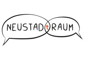 Logo Neustadttraum - Schriftzug in zwei Gesprächsblasen geschrieben, das t ist rot geschrieben, die anderen Buchstaben sind schwarz geschrieben