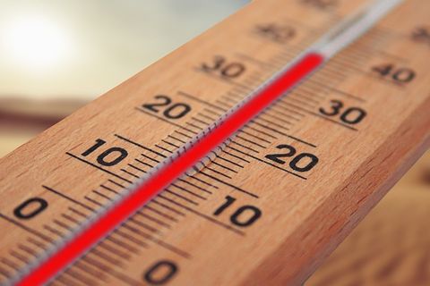 Ein Thermometer welches fast 40 Grad Celsius anzeigt